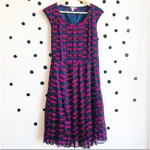 Halogen Sleeveless Pleated Dress Navy Lip Print 6